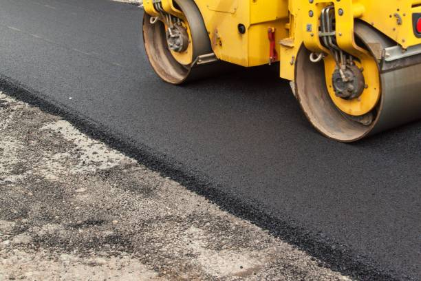 Best Professional Driveway Pavers  in Benton, IL