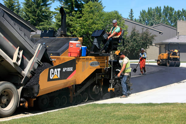 Best Residential Driveway Paver Services  in Benton, IL